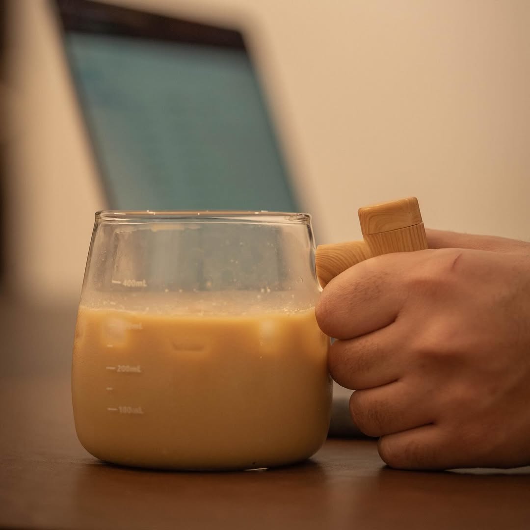 Super Stirrer - Self Stirring Mug with Warming Plate