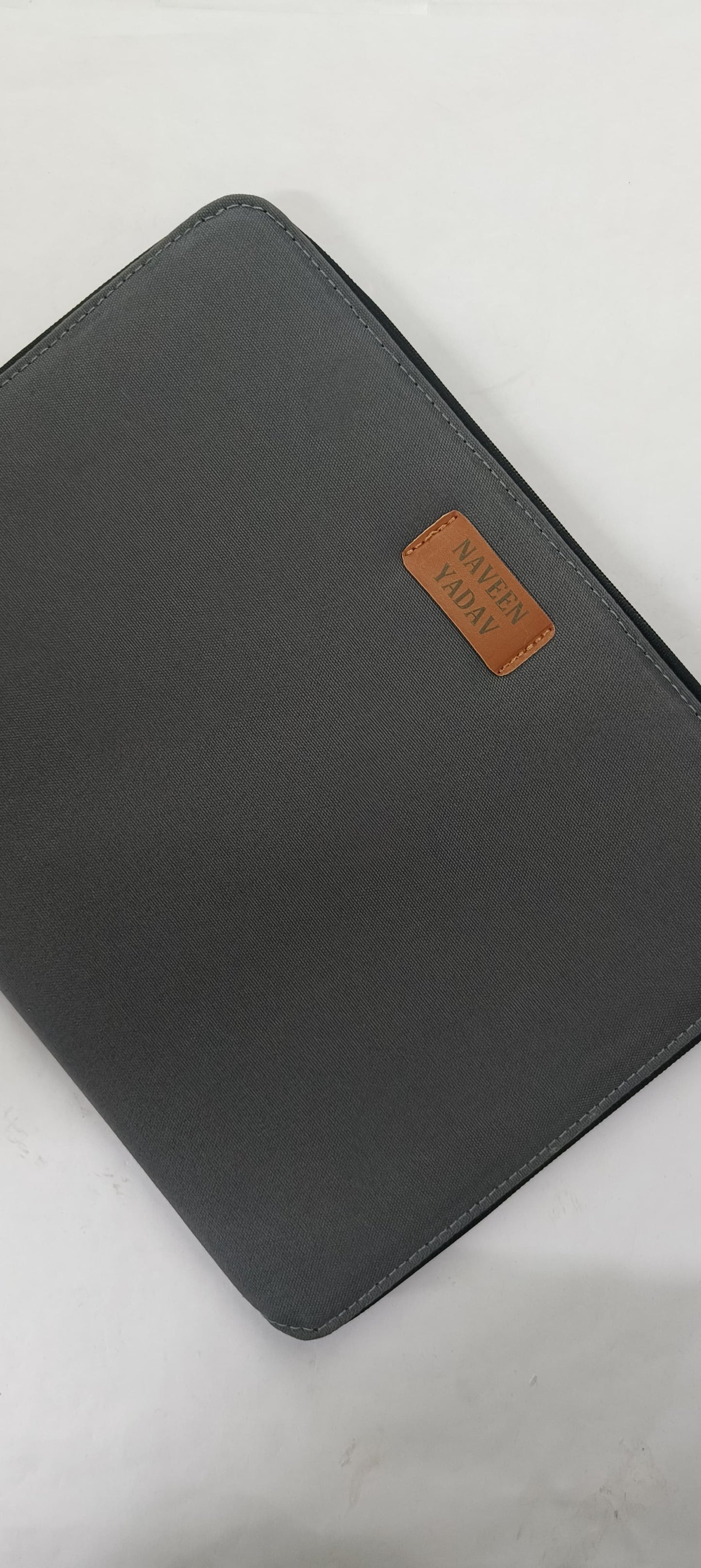 Urbanshield - Vegan leather laptop sleeve